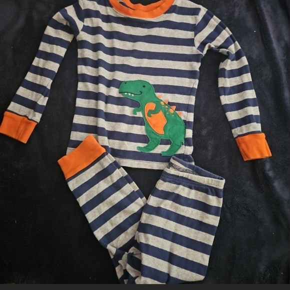 Other - 🩷3 For $10🩷Striped Dinosaur Pajama Set with Orange Accents 4t